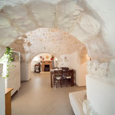 Trulli Girasoli E Viole Cocolicchio Room photo