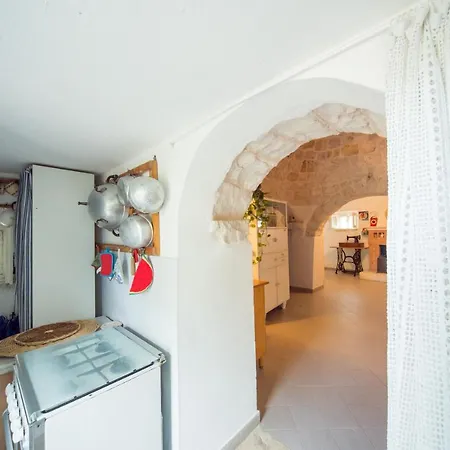 Trulli Girasoli E Viole Cocolicchio Room photo