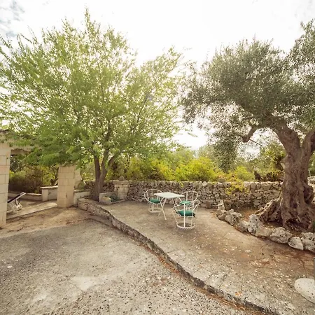 Trulli Girasoli E Viole Cocolicchio Exterior photo