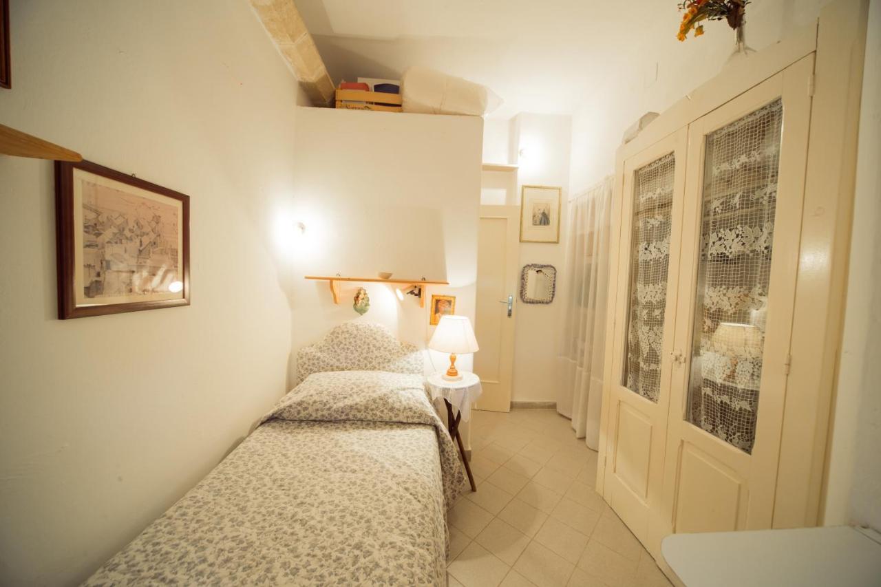 Holiday home Trulli Girasoli E Viole Cocolicchio