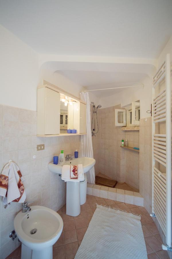 Holiday home Trulli Girasoli E Viole Cocolicchio
