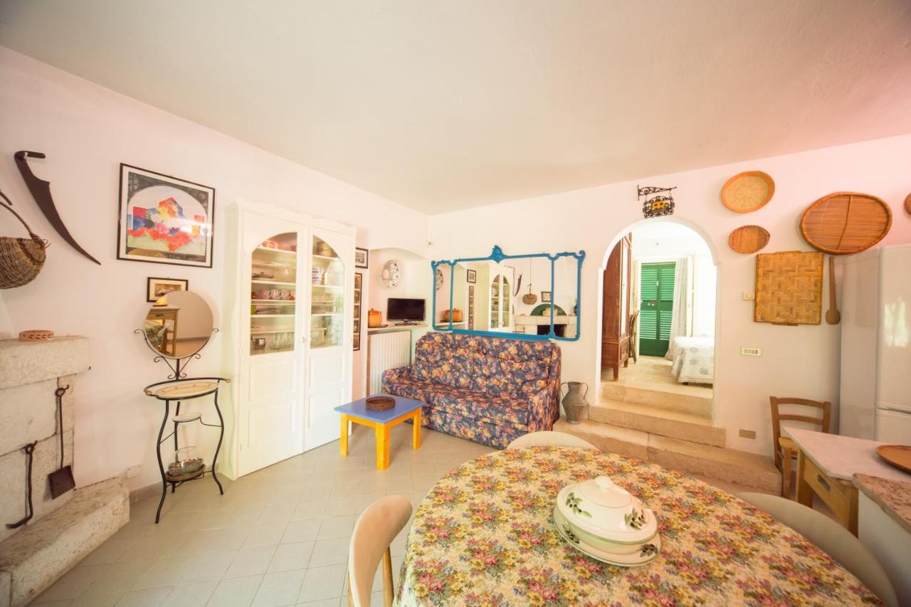 Trulli Girasoli E Viole Holiday home Cocolicchio