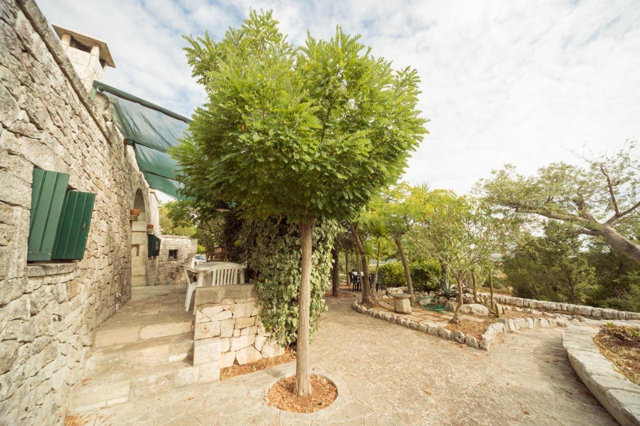 Trulli Girasoli E Viole